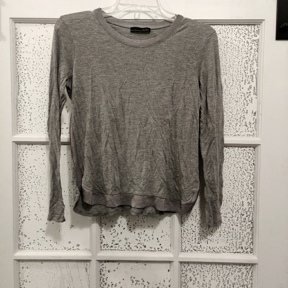 Zara W&B Collection Soft Gray Top 🌸